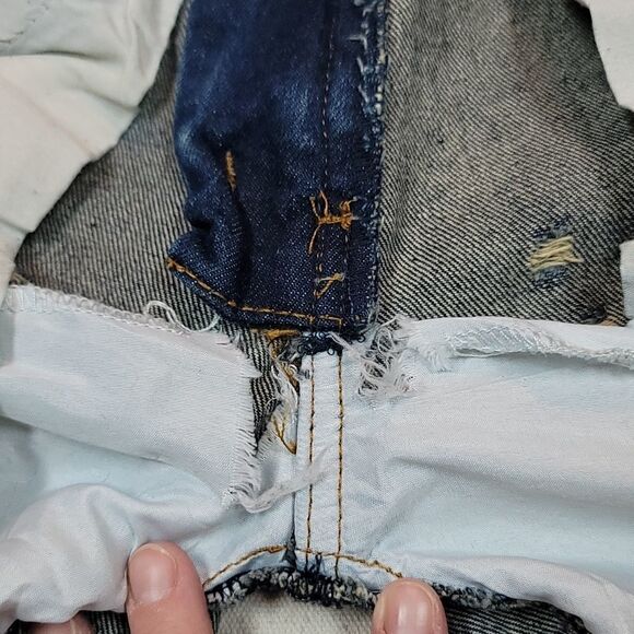.ens Trill Nation Jean Distressed Shorts - Picture 10 of 12